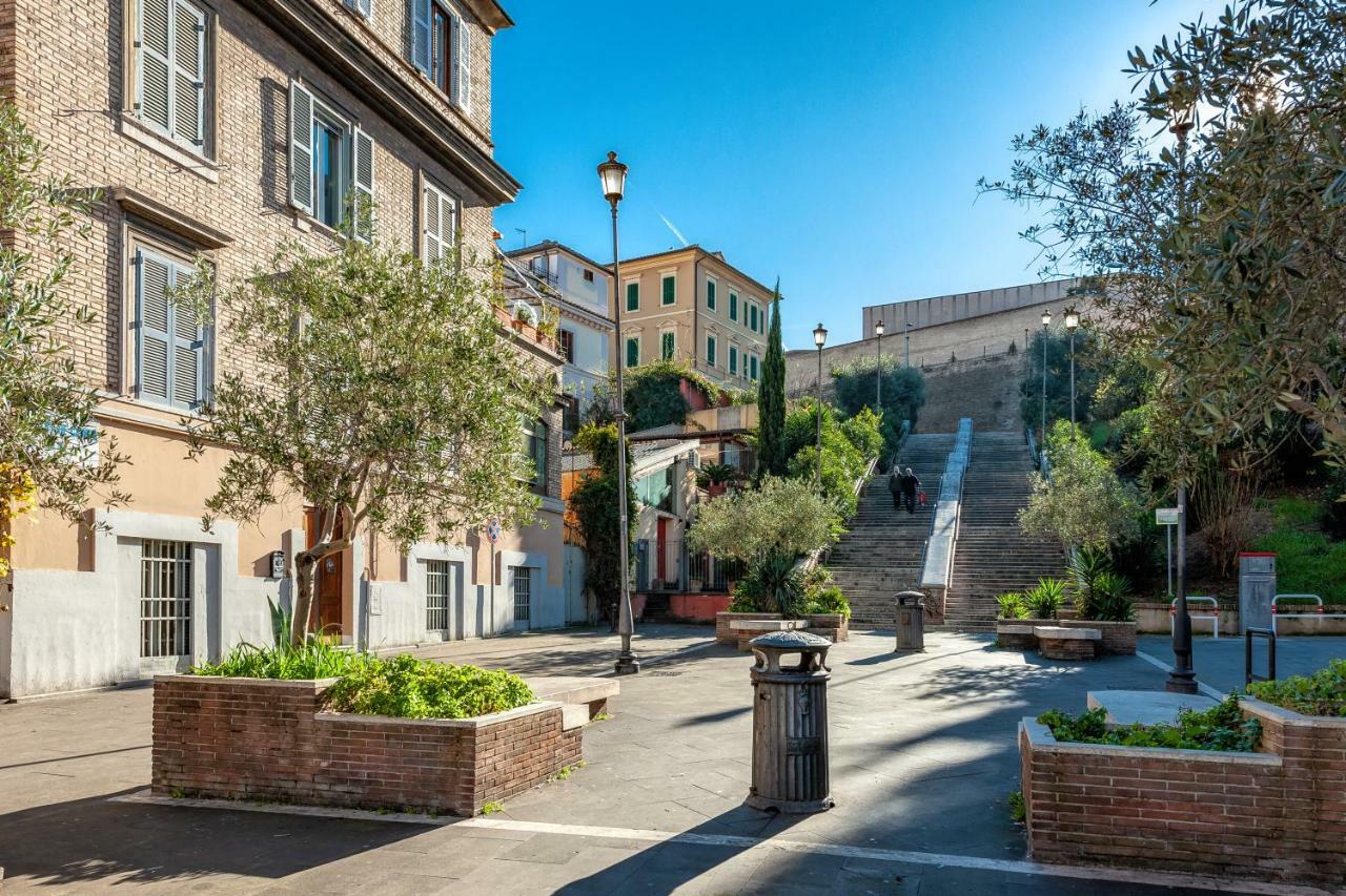 Vatican Caracciolo Rome Bagian luar foto